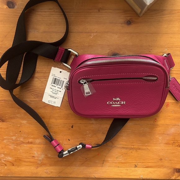 COACH Pebbled Leather Crossbody Camera Bag in Fuchsia